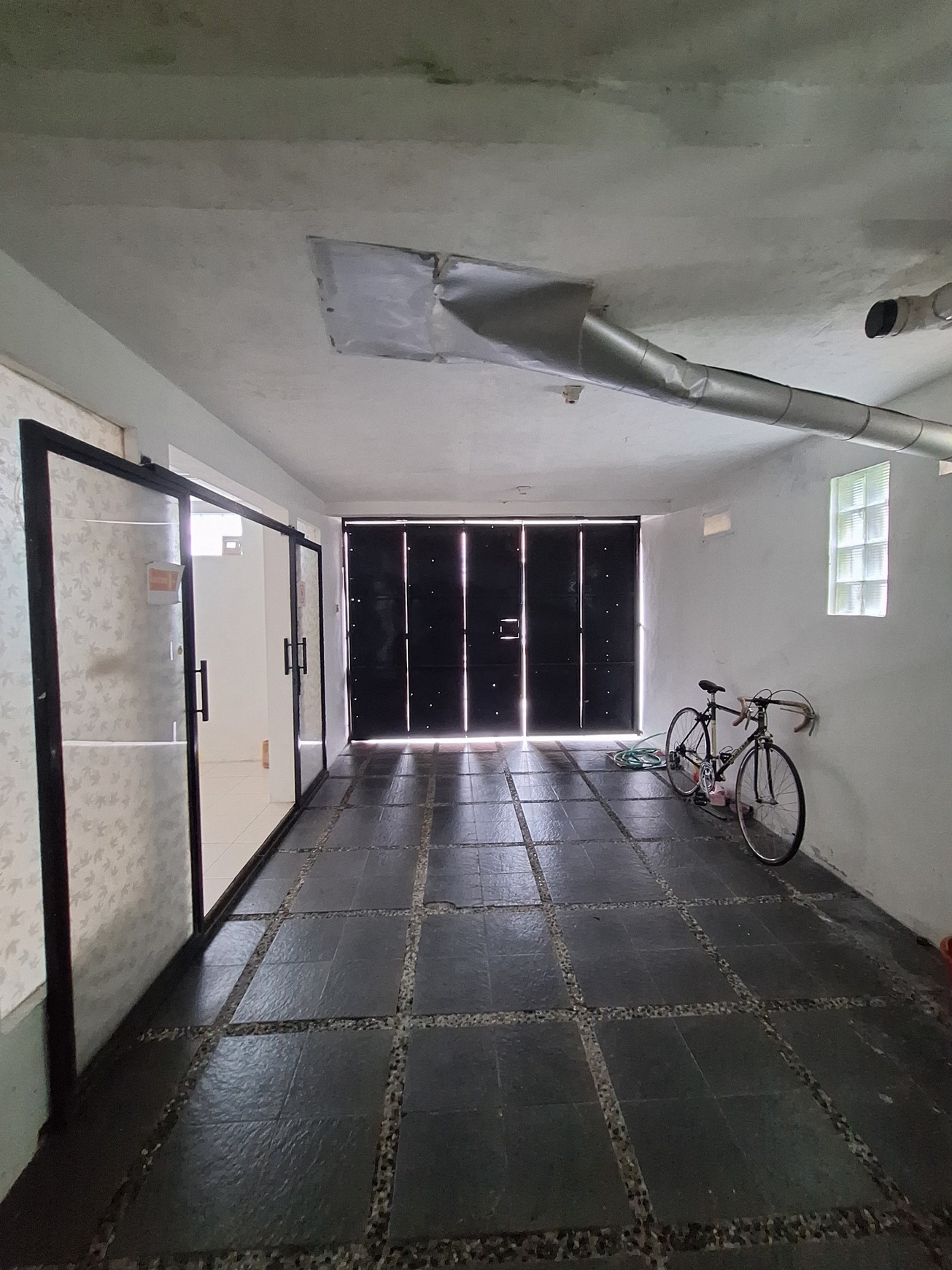 Rumah 3 Lantai Mewah Siap Huni Sudah SHM dengan Hunian Nyaman @Jakarta Selatan