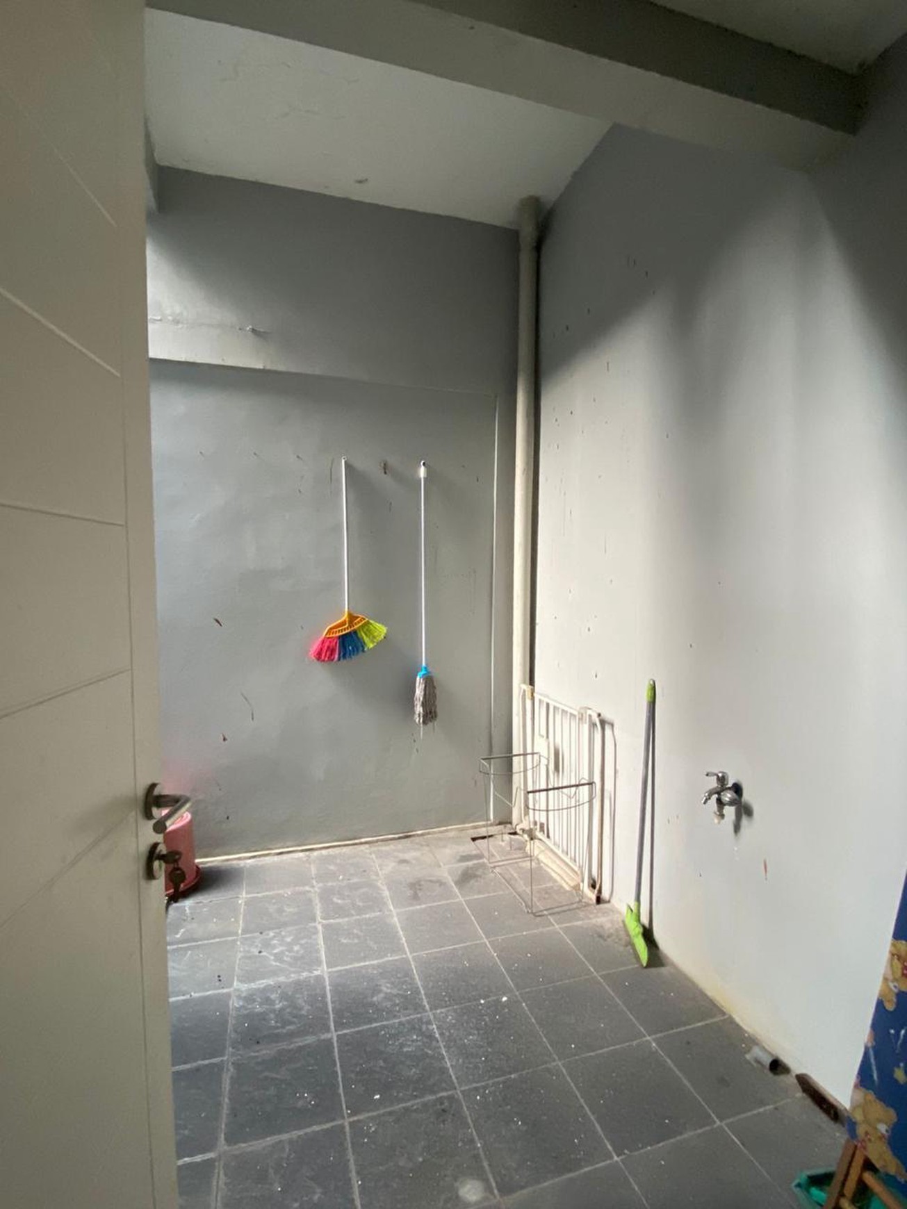 Rumah di Bintaro Sektor 9 2 Lantai Sudah SHM dalam Lingkungan Asri dan Nyaman.