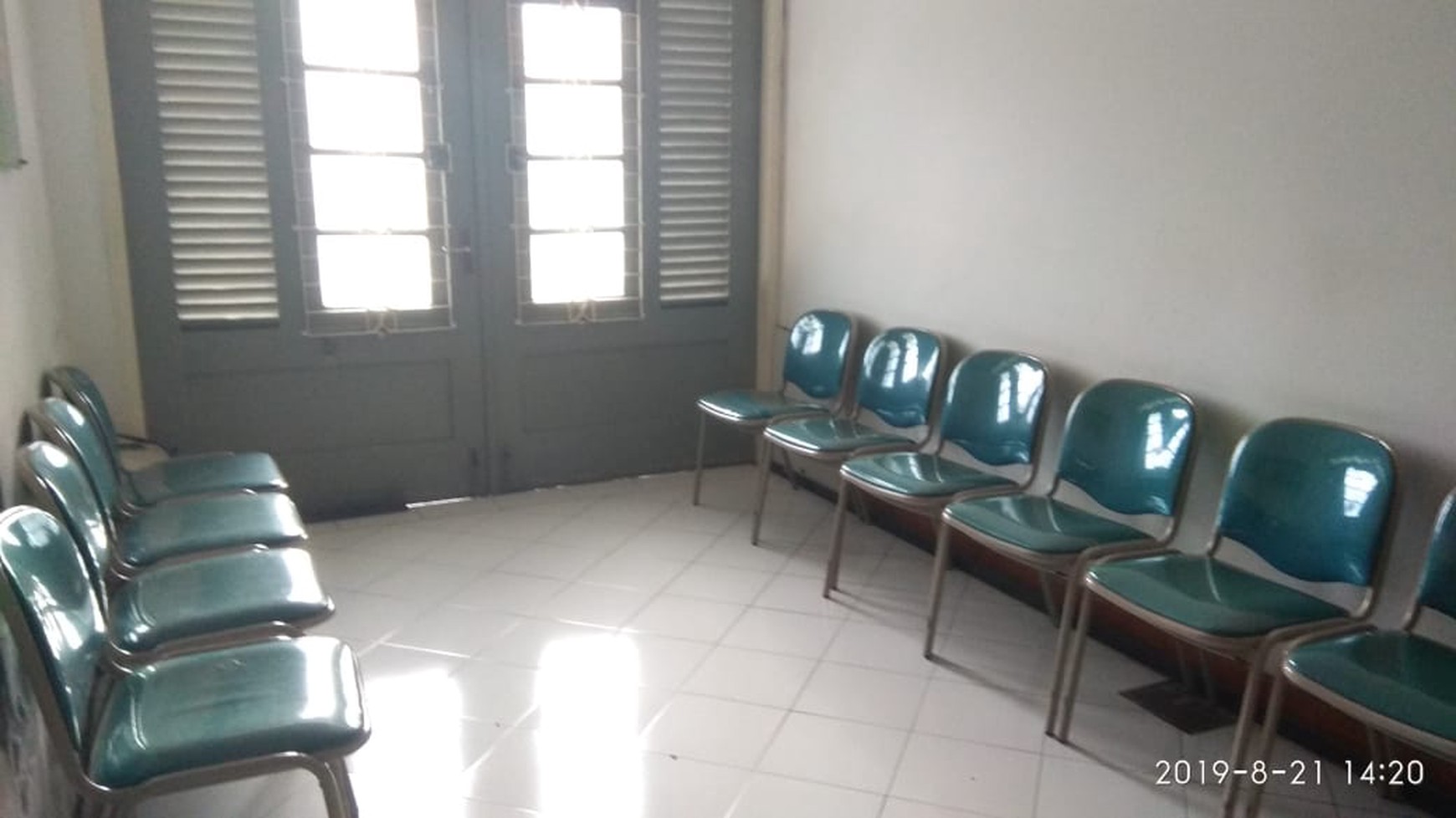 Rumah Classic di Mainroad jl Kesatriaan, Bandung Tengah