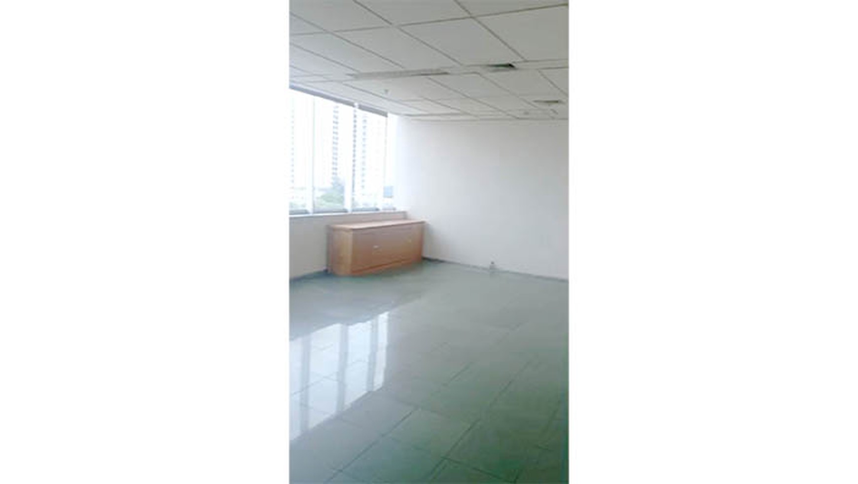 Office Space Wisma SMR, Yos Sudarso, Sunter
