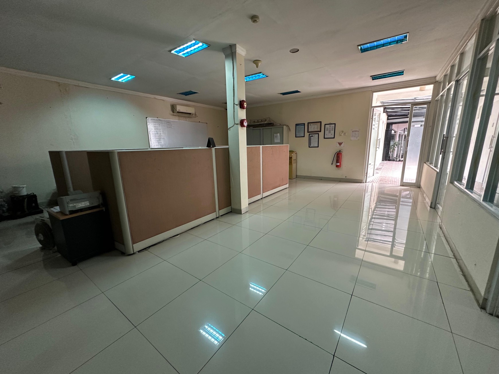 RARE OPPORTUNITY - LAHAN KOMERSIAL DI JANTUNG TEBET! 