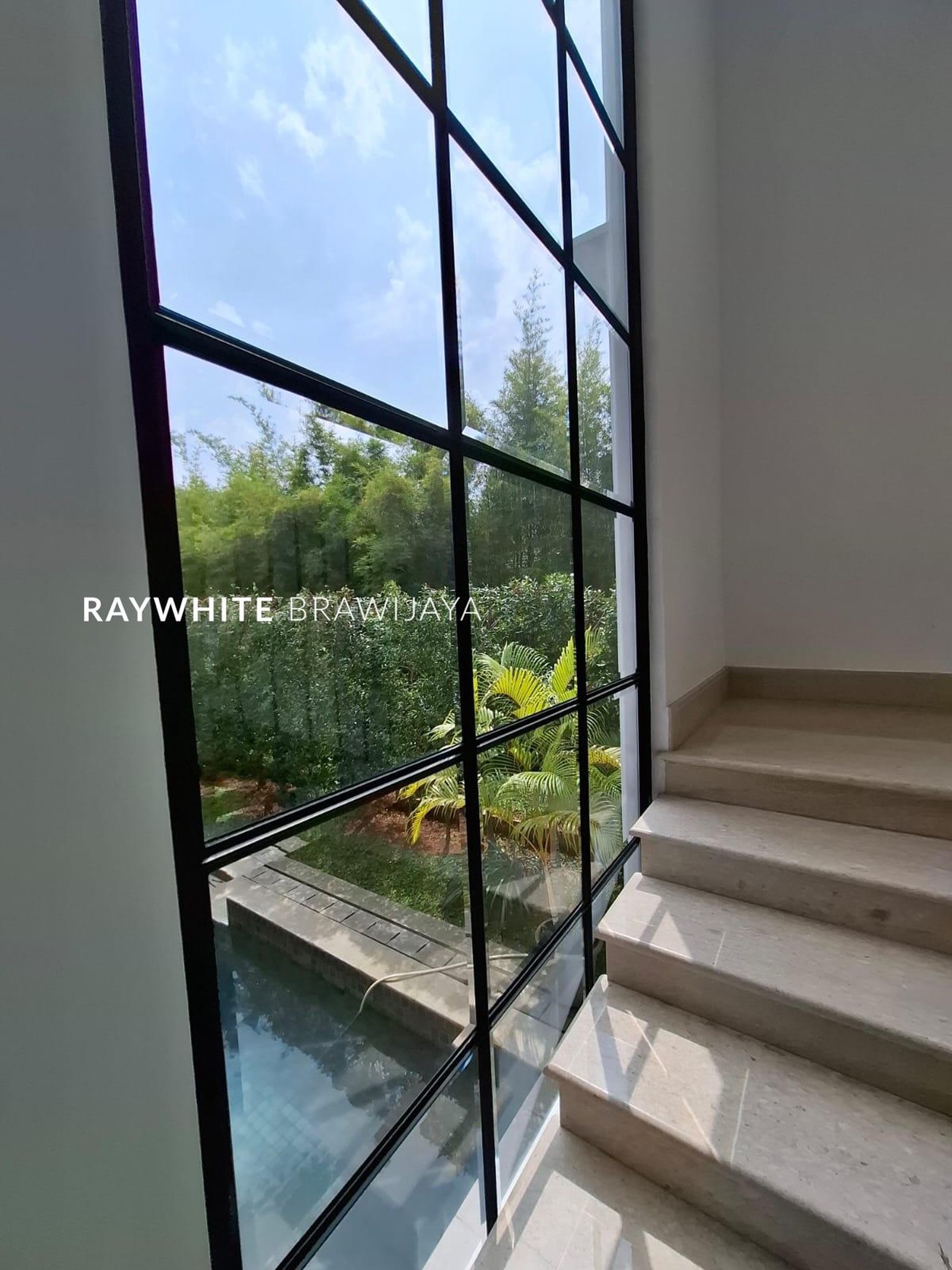 Rumah Siap Huni Model American Classic Area Cipete Fatmawati