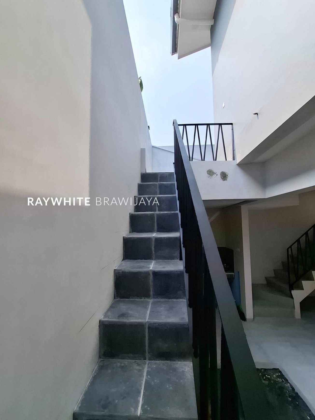 Brand New Modern Minimalis Area Kayu Putih Jakarta Timur