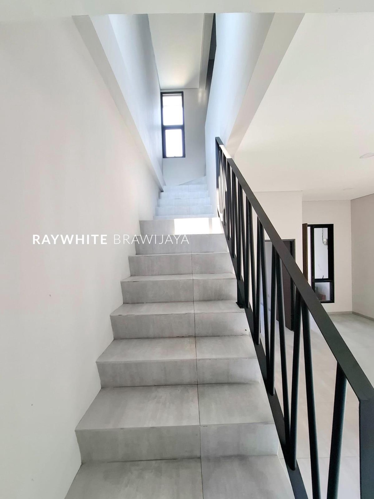 Brand New Modern Minimalis Area Kayu Putih Jakarta Timur