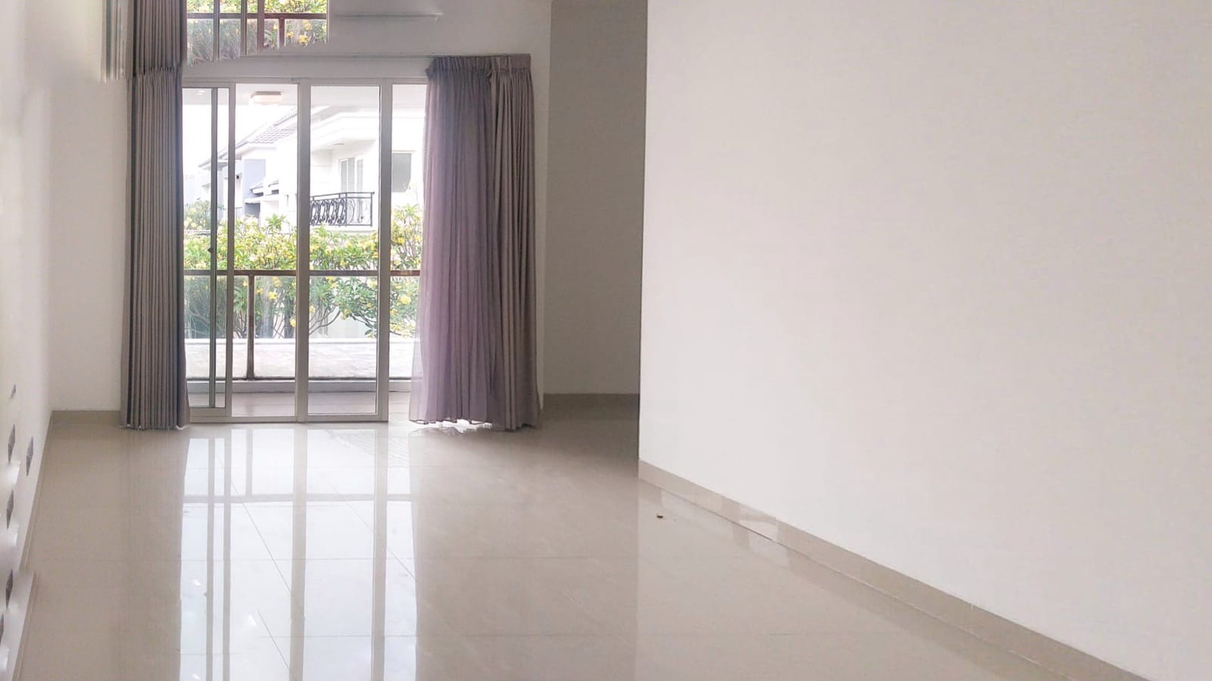 Rumah 2 lantai ,jalan lebar di Bintaro Jaya 7