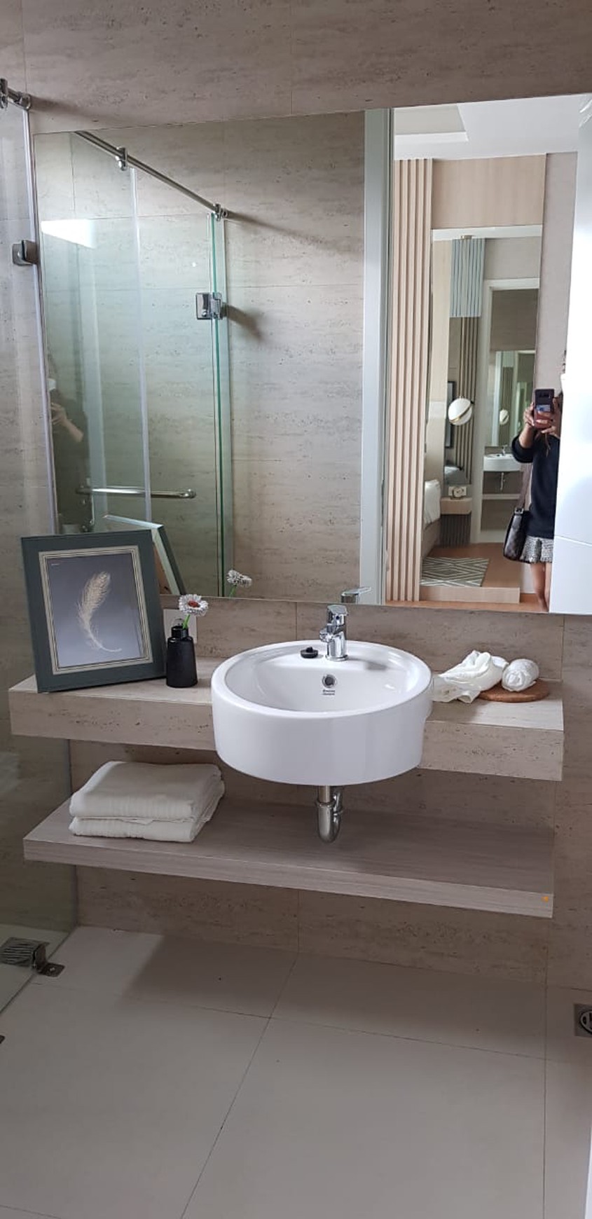 Di Sewakan Rumah Cantik Fully Furnished Siap Huni Dalam Cluster @Bintaro Sektor 9