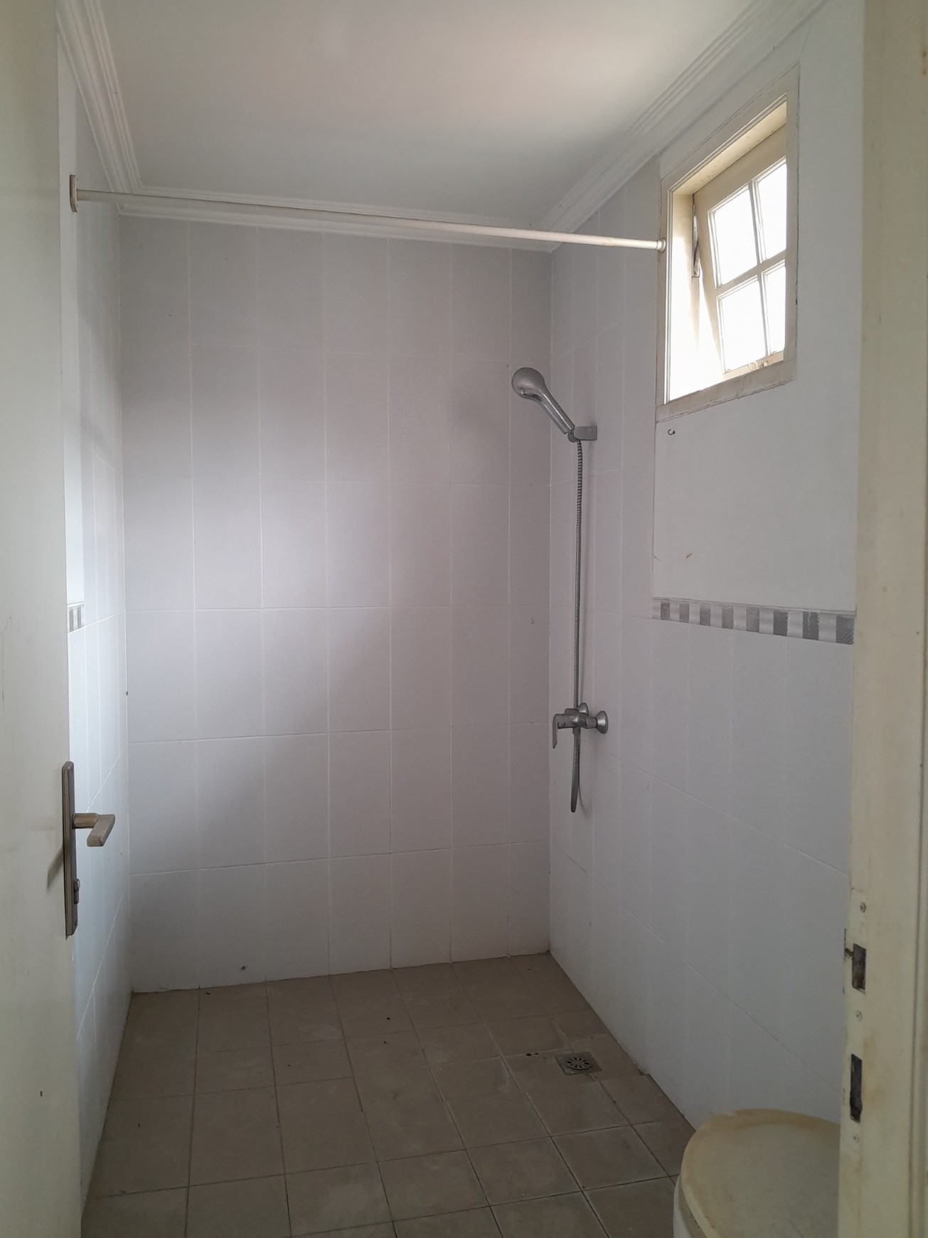 Dijual Cepat Rumah 2 lantai,lingkungan ok di Bintaro Jaya 9