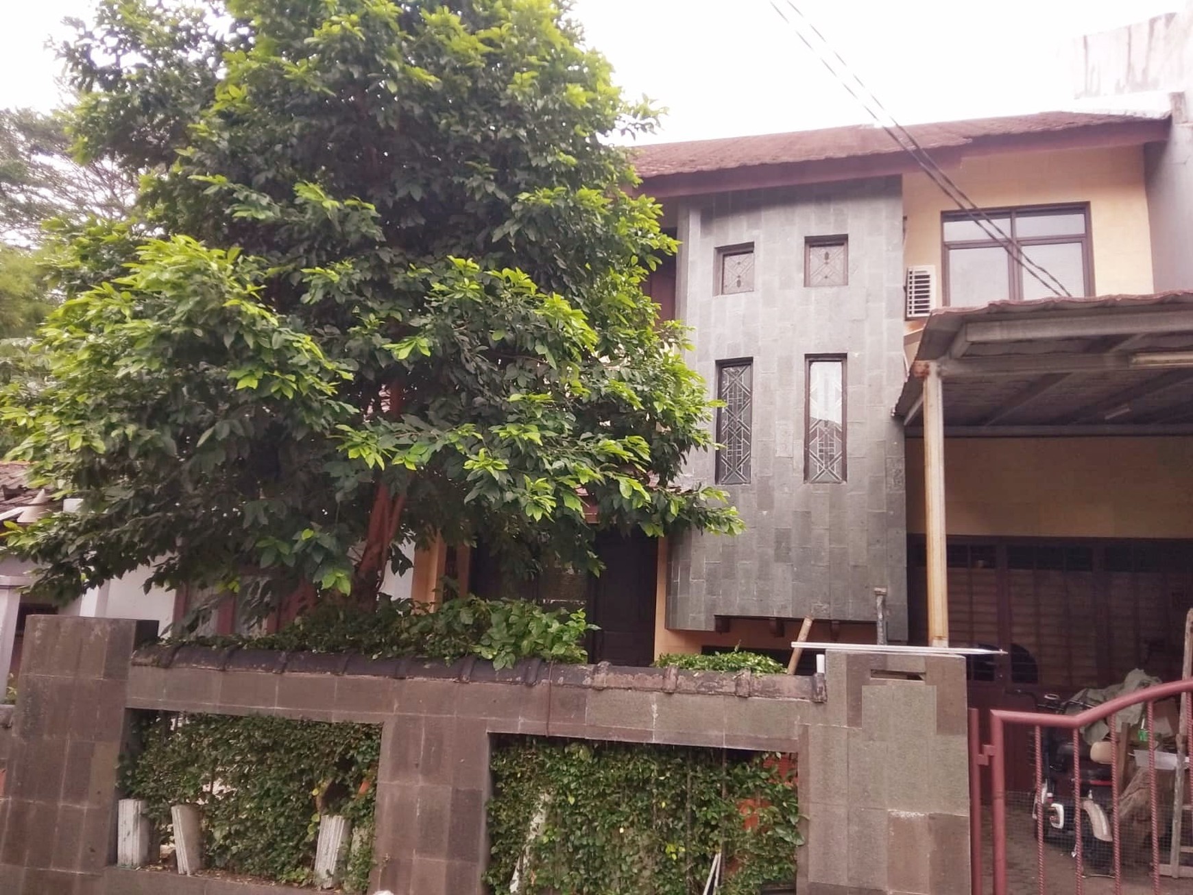 Rumah dalam Cluster, 2 Lantai, bebas banjir di Cinere