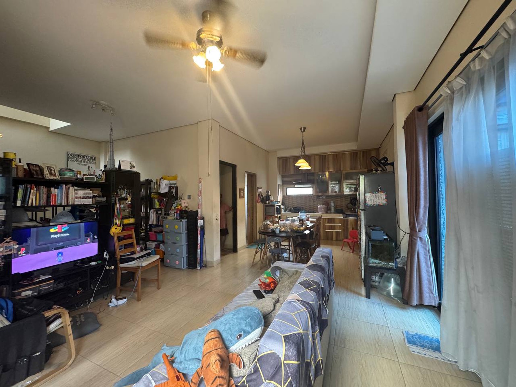 Lebak bulus cirendeu poncol luas 150 rumah hoek dekat ke mrt