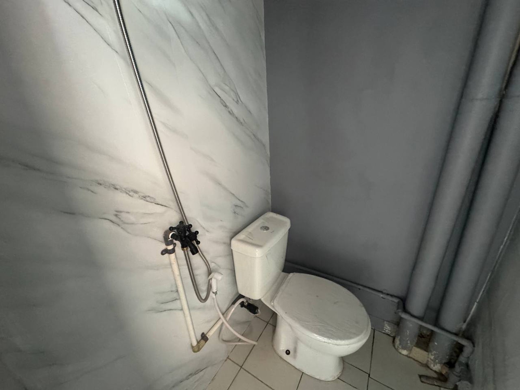 Lebak bulus cirendeu poncol luas 150 rumah hoek dekat ke mrt