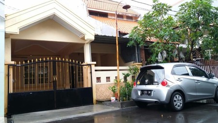 1941. Dijual Rumah Wisma Medokan Tengah Surabaya Timur (Blkg Gedung Graha YKP)