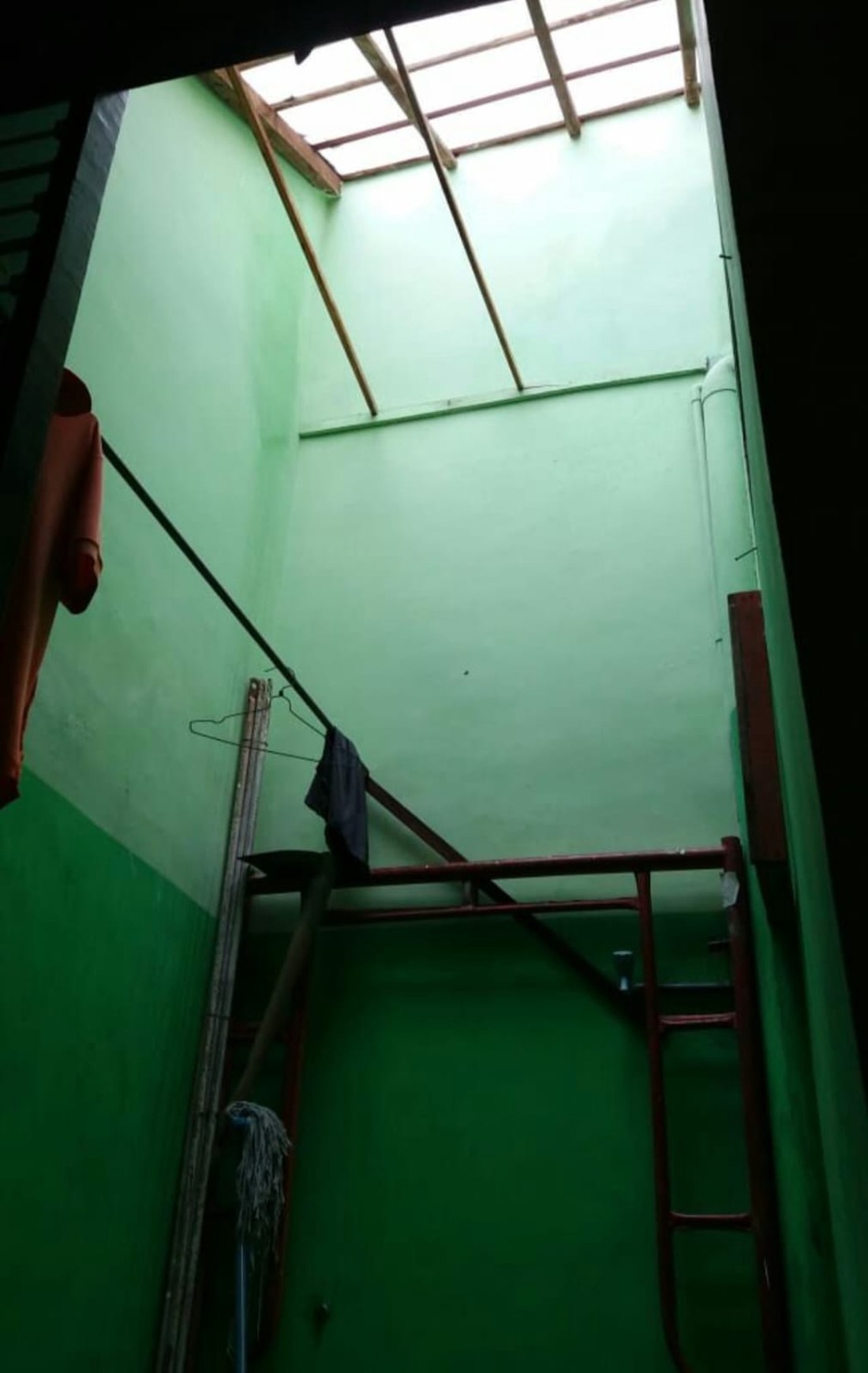 1941. Dijual Rumah Wisma Medokan Tengah Surabaya Timur (Blkg Gedung Graha YKP)