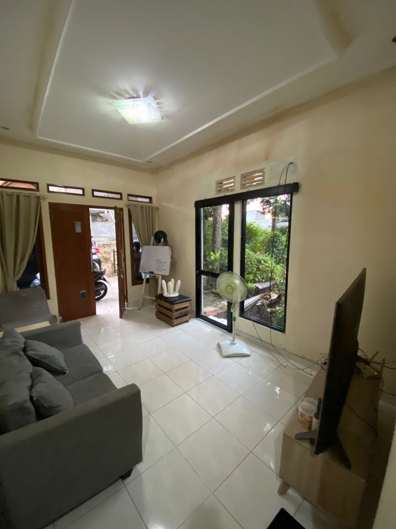 Rumah 2  Lantai, bebas Banjir di Cinere