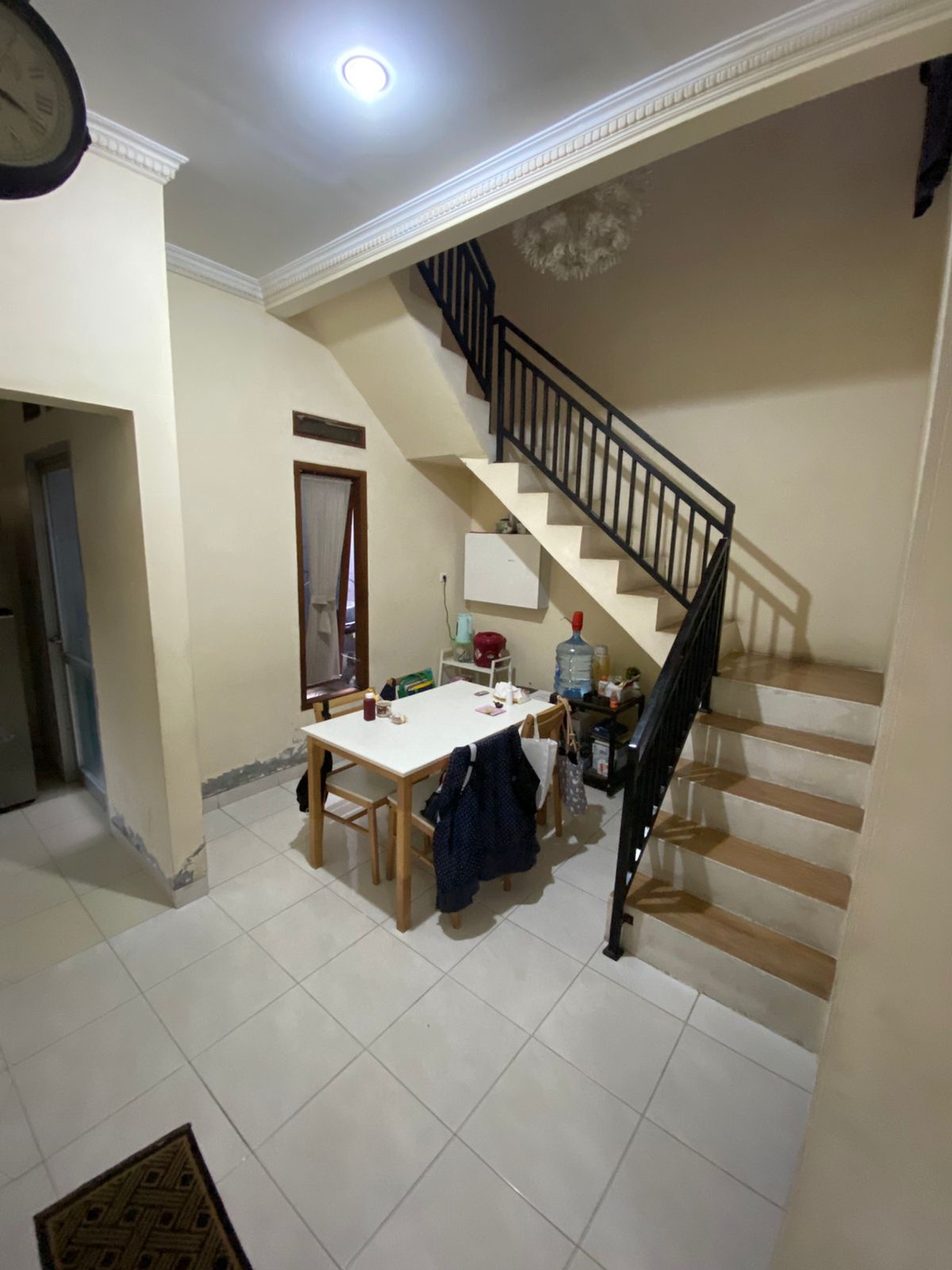 Rumah 2  Lantai, bebas Banjir di Cinere