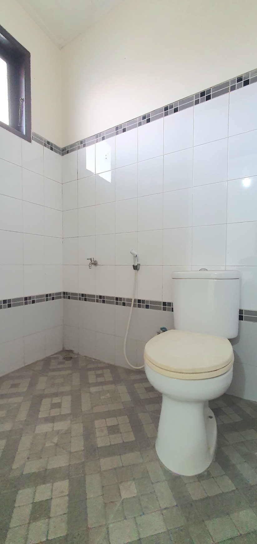Rumah Gading Arcadia lebar 6, modern minimalis, fully renovated, di kompleks yang rapih dan tenang di Kelapa Gading