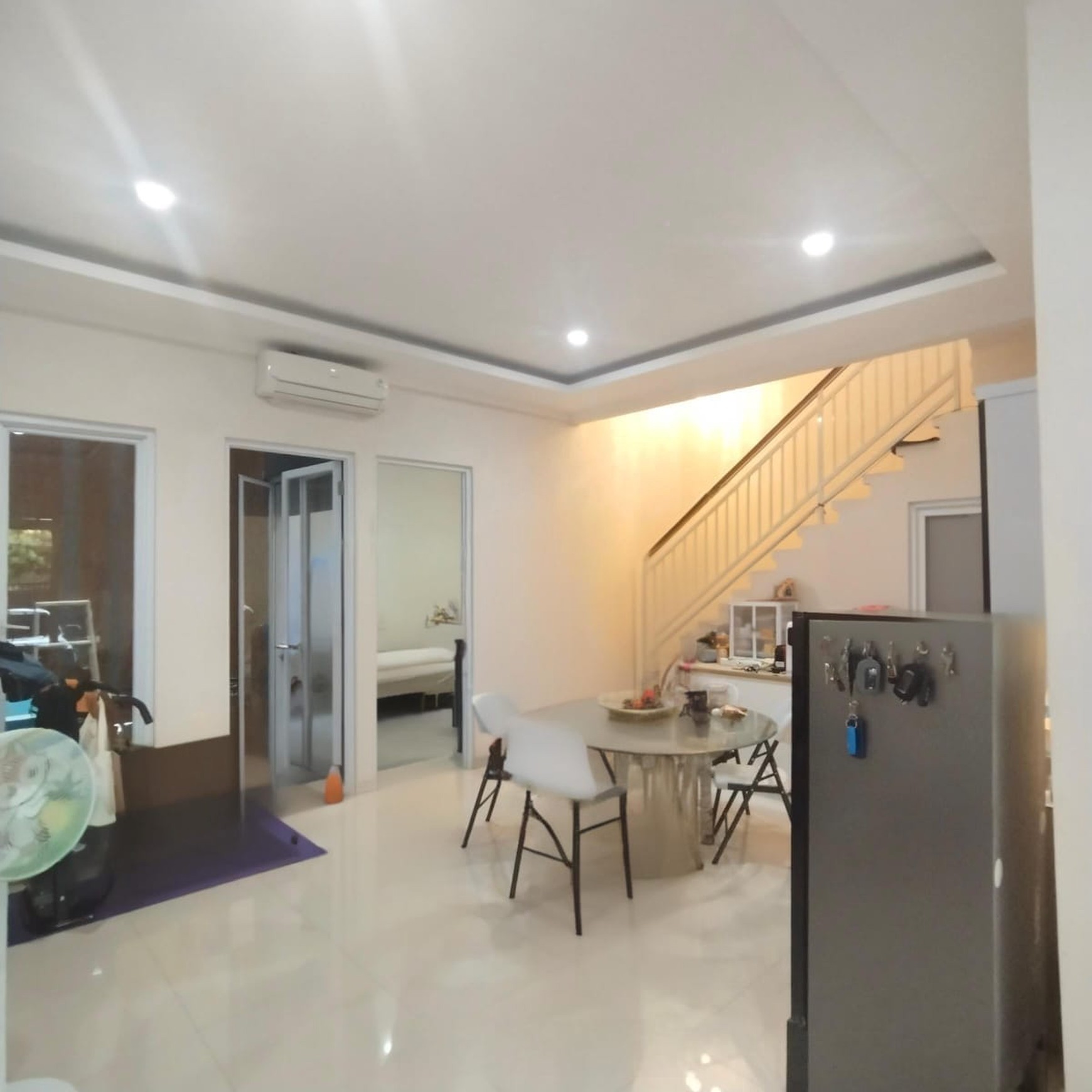 For Sale Rumah Minimalis di Sunrise Garden Jl. Surya Mustika, Jakarta Barat