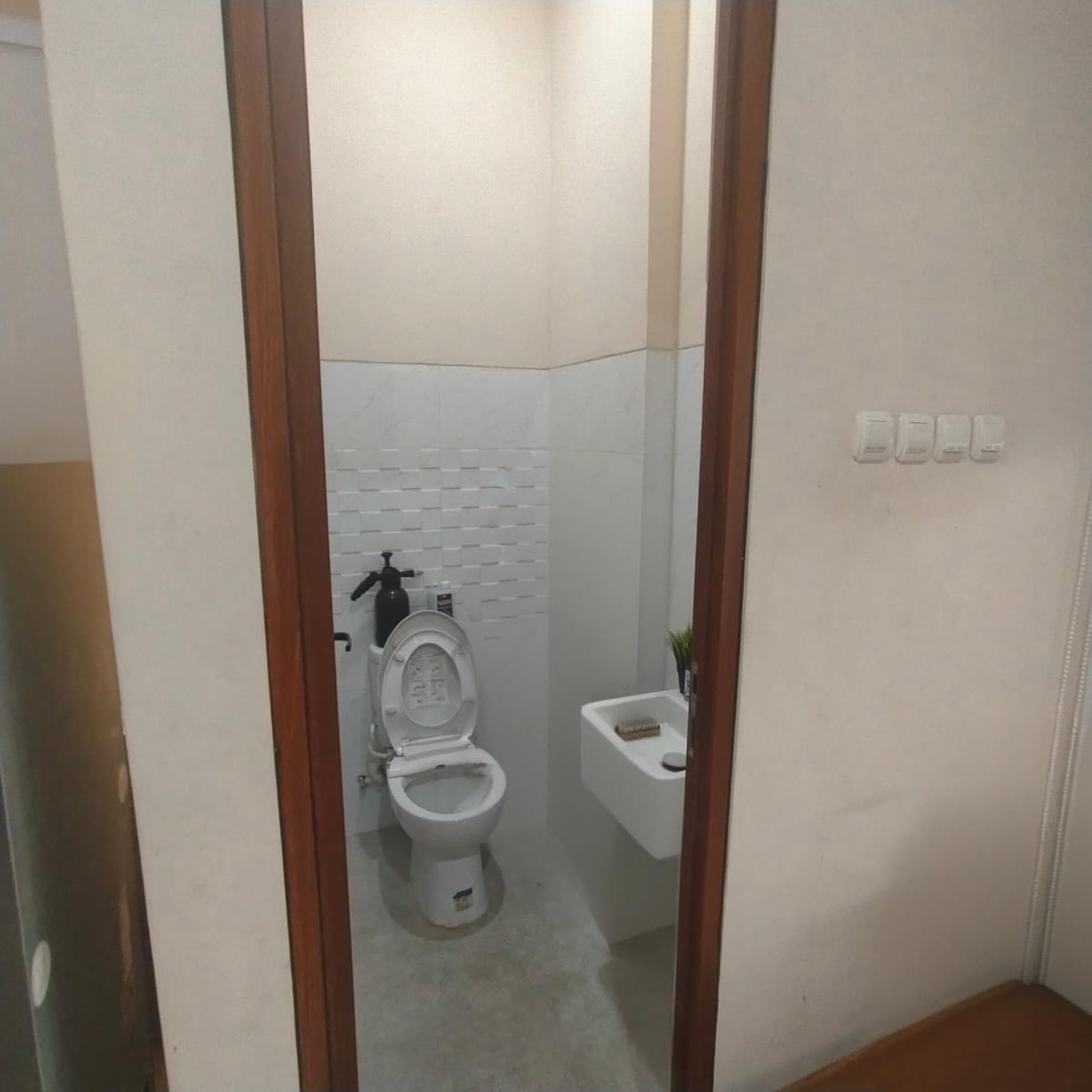 For Sale Rumah Minimalis di Sunrise Garden Jl. Surya Mustika, Jakarta Barat