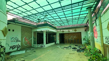 Rumah Tua Hitung Tanah di Jl Saraswati Buntu Kebayoran Baru