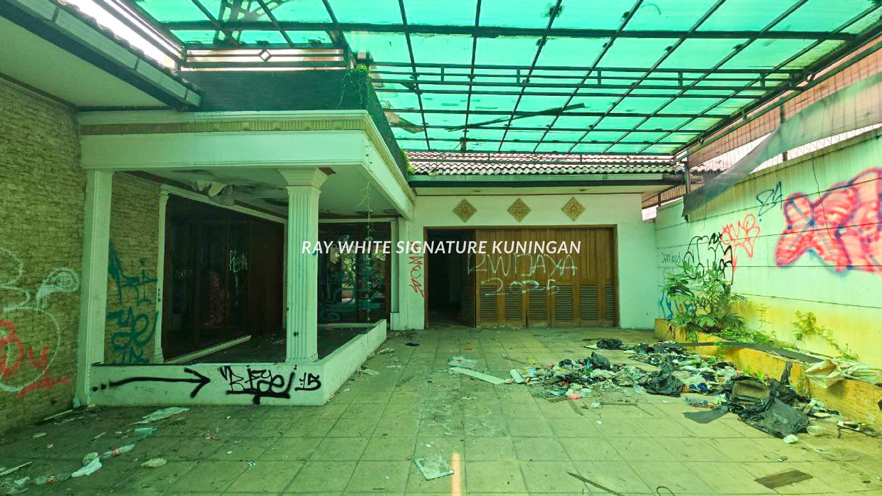 Rumah Tua Hitung Tanah di Jl Saraswati Buntu Kebayoran Baru