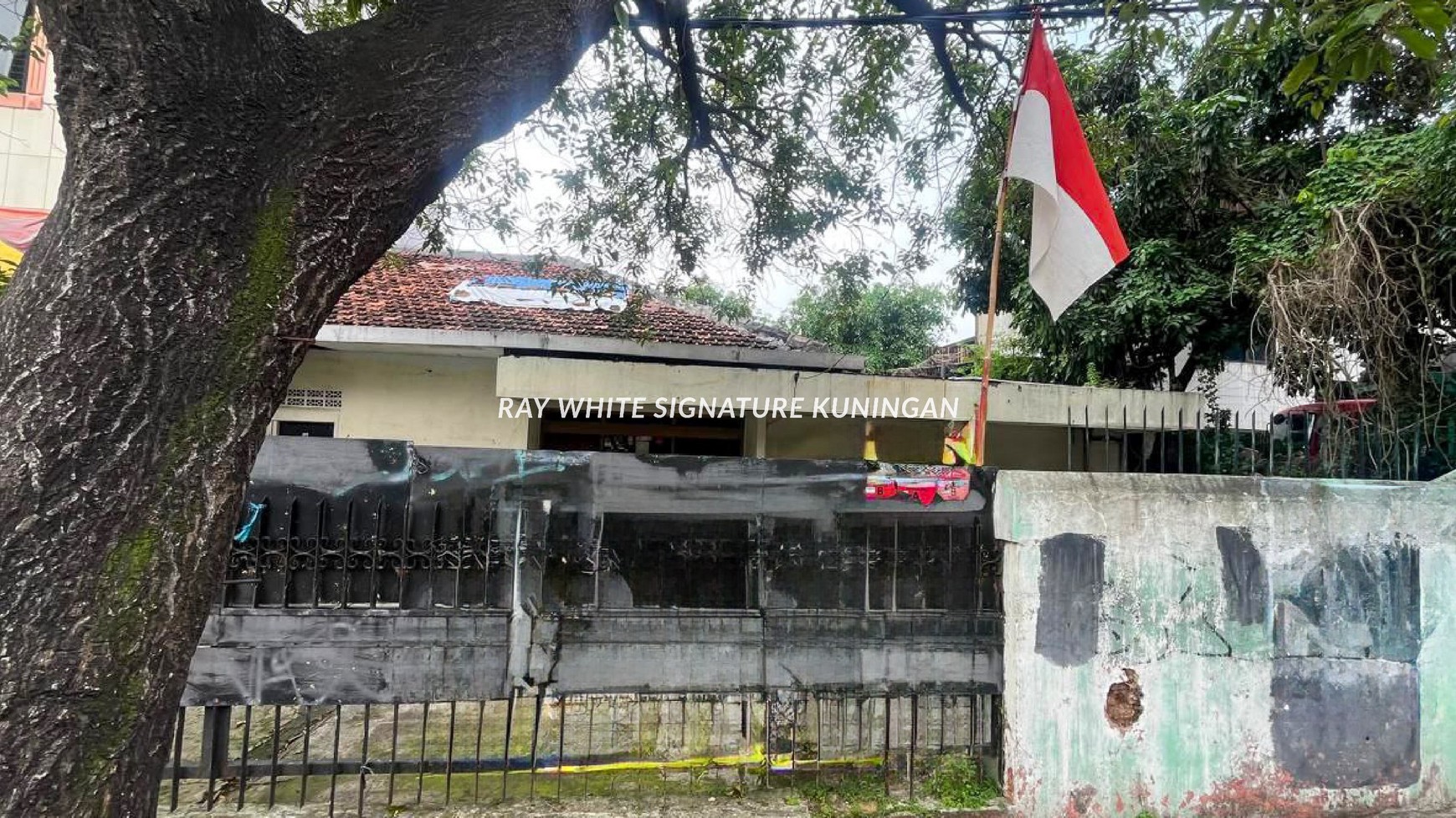 Di Jual Rumah Tua Hitung Tanah Jl. Ciputat Raya Kebayoran Lama