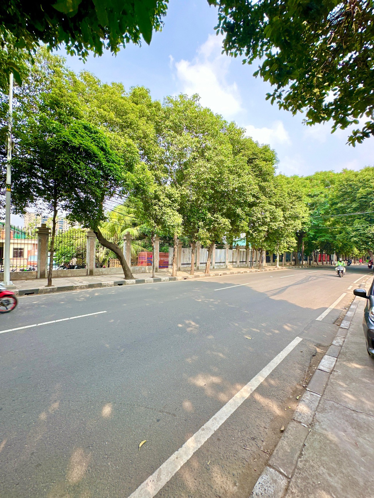 Dijual  Kavling Luas Harga dibawah NJOP Pinggir Jalan Raya  Pondok Kelapa Duren Sawit  Jakarta Timur 