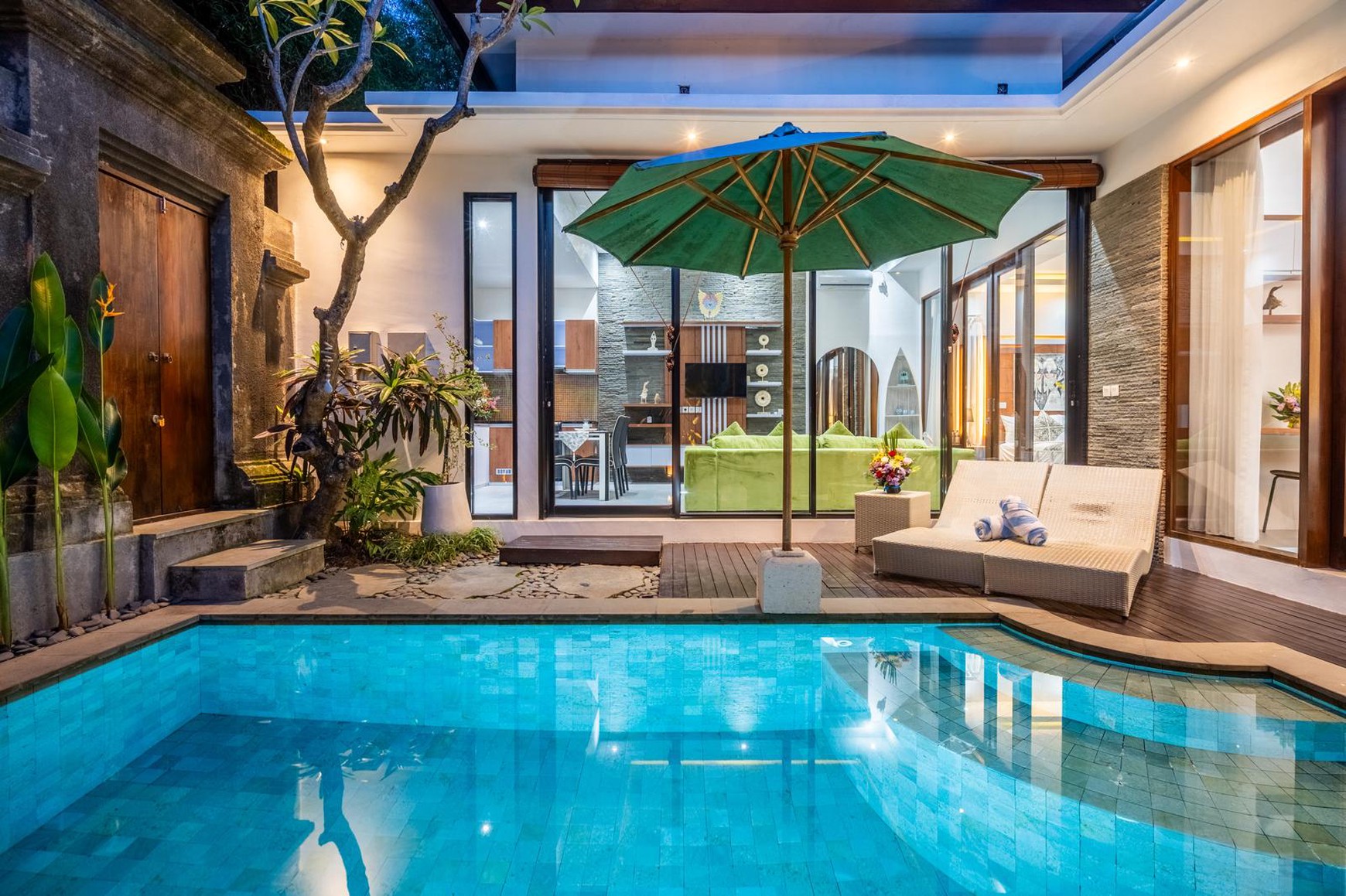 Leasehold Villa 2 Bedrooms In Heart Seminyak
