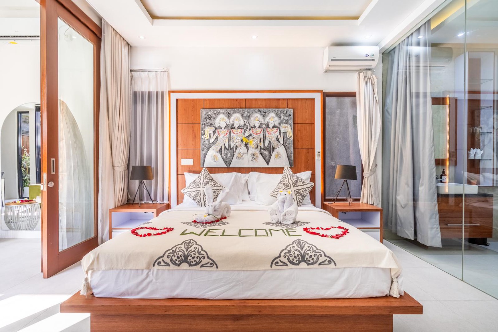 Leasehold Villa 2 Bedrooms In Heart Seminyak