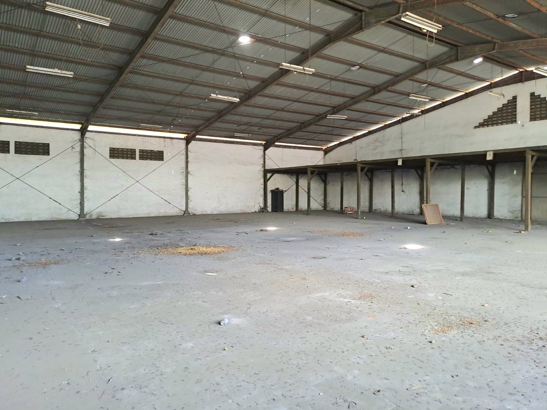 GUDANG STRATEGIS MOCH TOHA, DAYEUHKOLOT, BANDUNG, DEKAT PINTU TOL, COCOK UNTUK KANTOR, GUDANG LOGISTIK