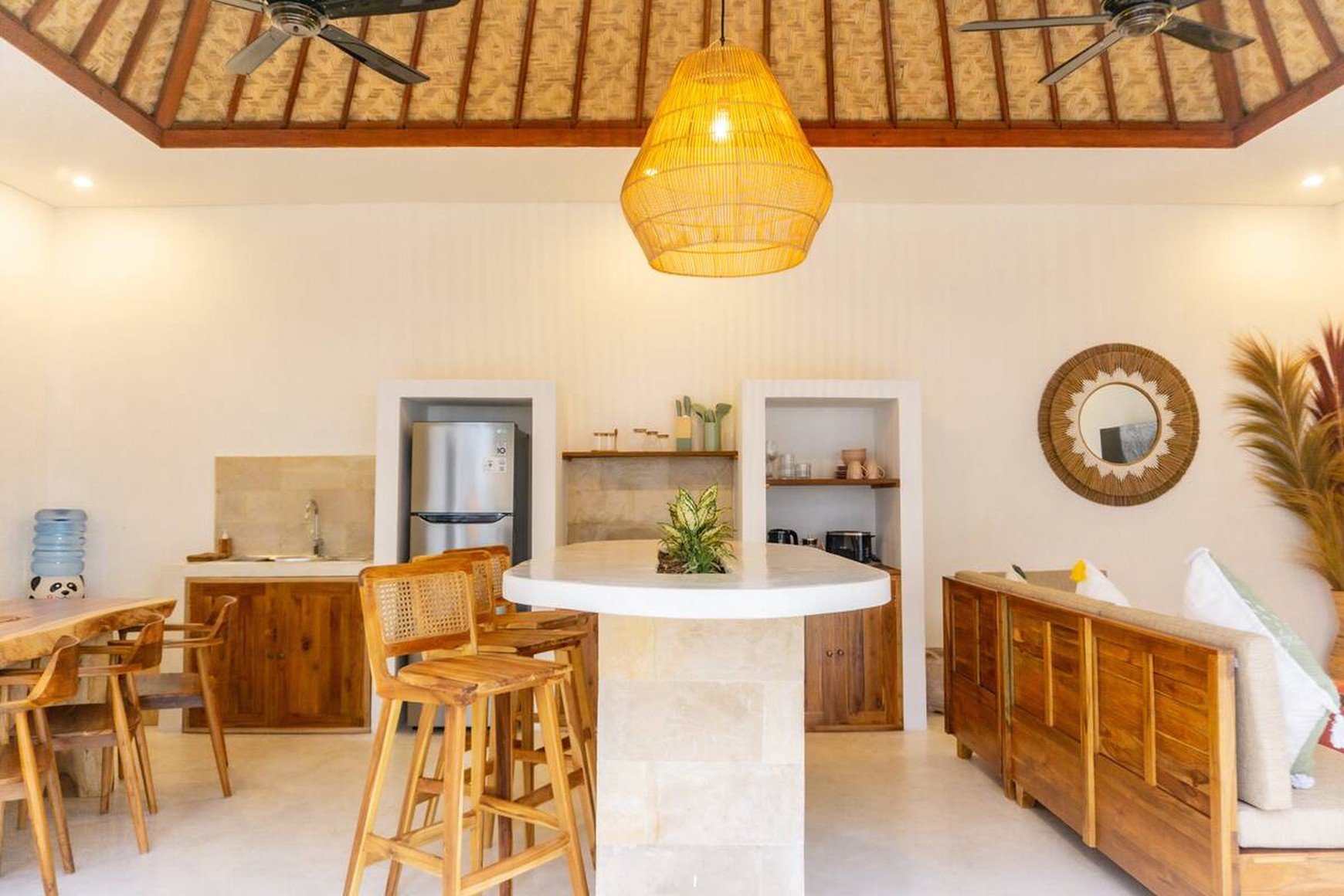  Charming 2-Bedroom Leasehold Villa for Sale in Ubud - Serene Rice Field Views