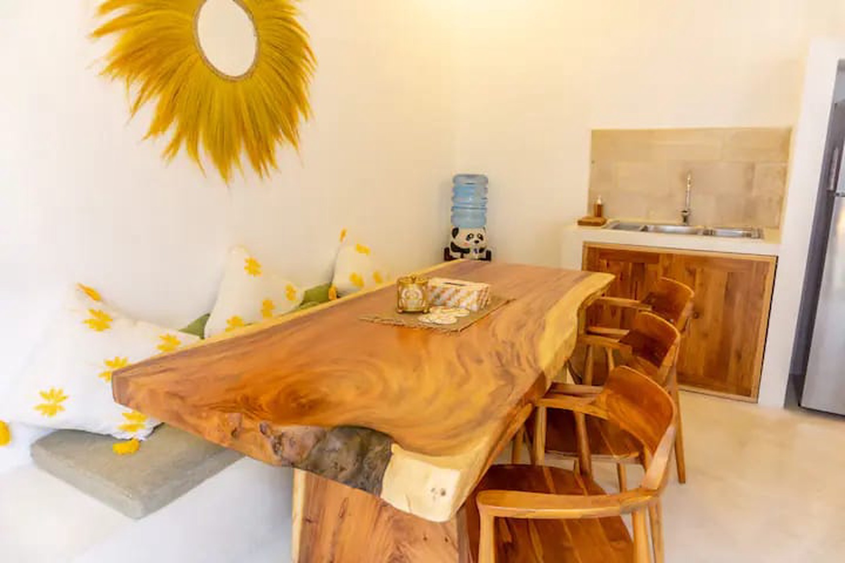  Charming 2-Bedroom Leasehold Villa for Sale in Ubud - Serene Rice Field Views