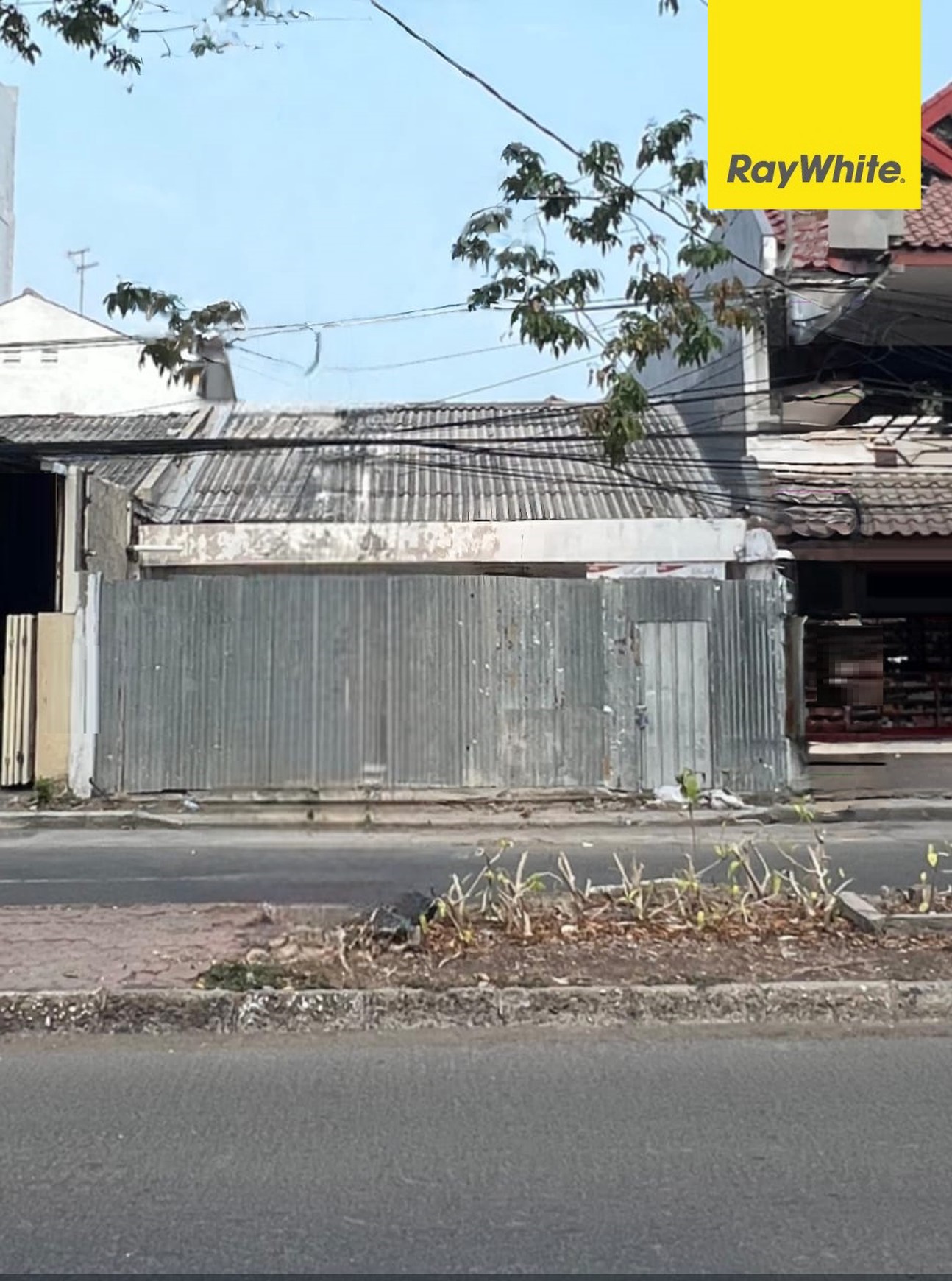 Dijual Rumah di Raya Mulyosari Surabaya