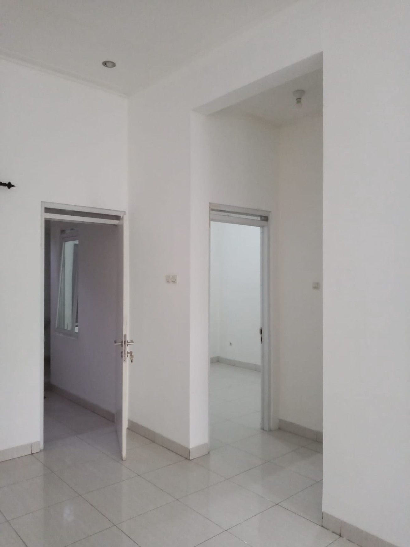 RUMAH NYAMAN DI ARCAMANIK,BANDUNG LOKASI STRATEGIS LINGKUNGAN ASRI 