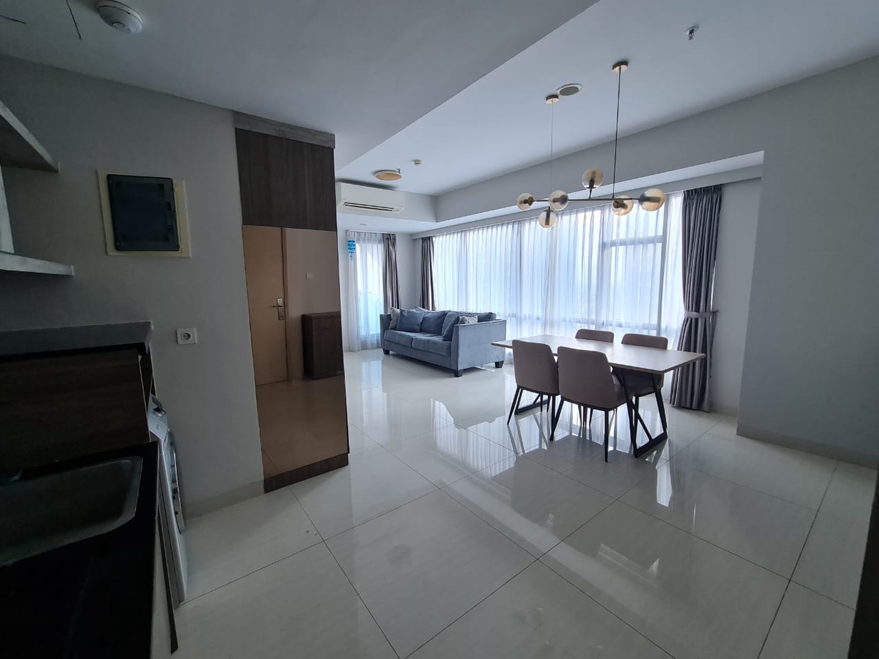 Disewakan Apartemen La Riz Mansion Pakuwon Mall Tipe 3 Bedroom Full Furnished - Lantai 8 Best View