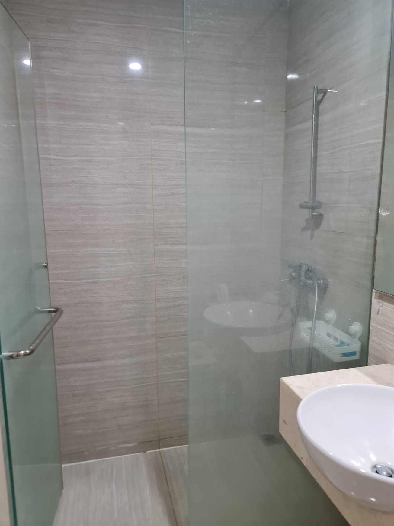 Disewakan Apartemen La Riz Mansion Pakuwon Mall Tipe 3 Bedroom Full Furnished - Lantai 8 Best View