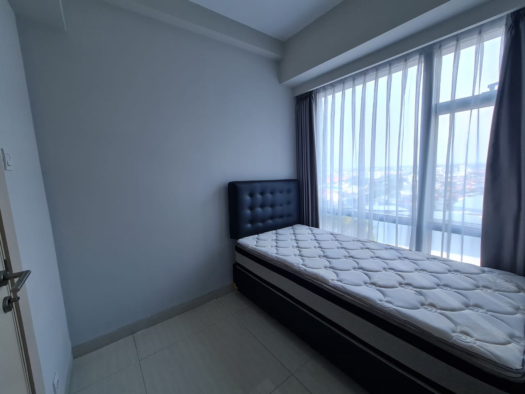 Disewakan Apartemen La Riz Mansion Pakuwon Mall Tipe 3 Bedroom Full Furnished - Lantai 8 Best View