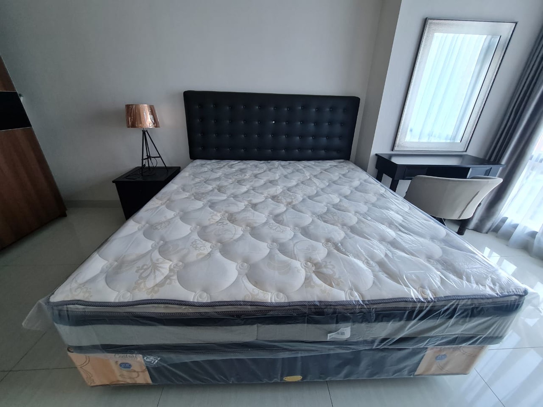 Disewakan Apartemen La Riz Mansion Pakuwon Mall Tipe 3 Bedroom Full Furnished - Lantai 8 Best View