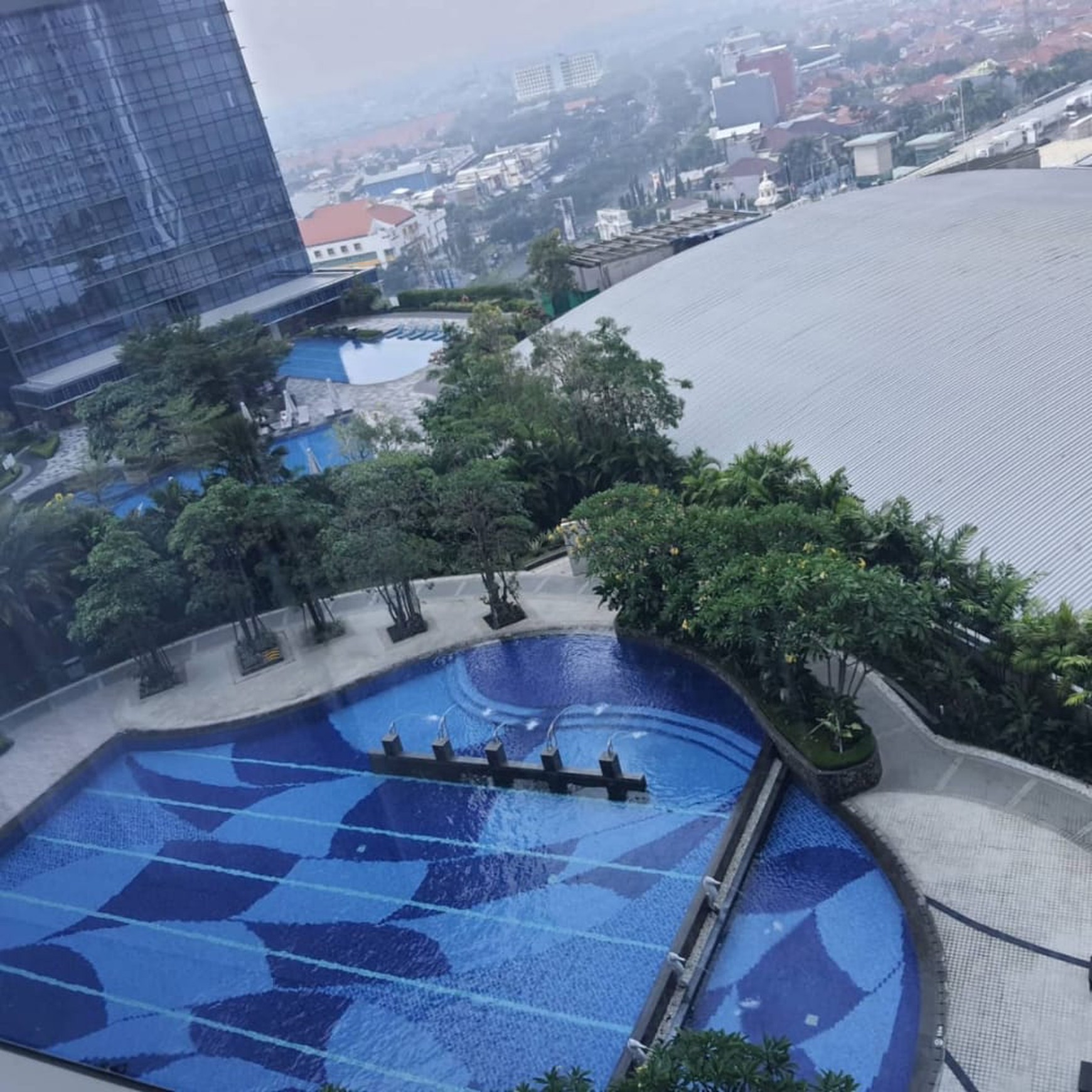 Disewakan Apartemen La Riz Mansion Pakuwon Mall Tipe 3 Bedroom Full Furnished - Lantai 8 Best View
