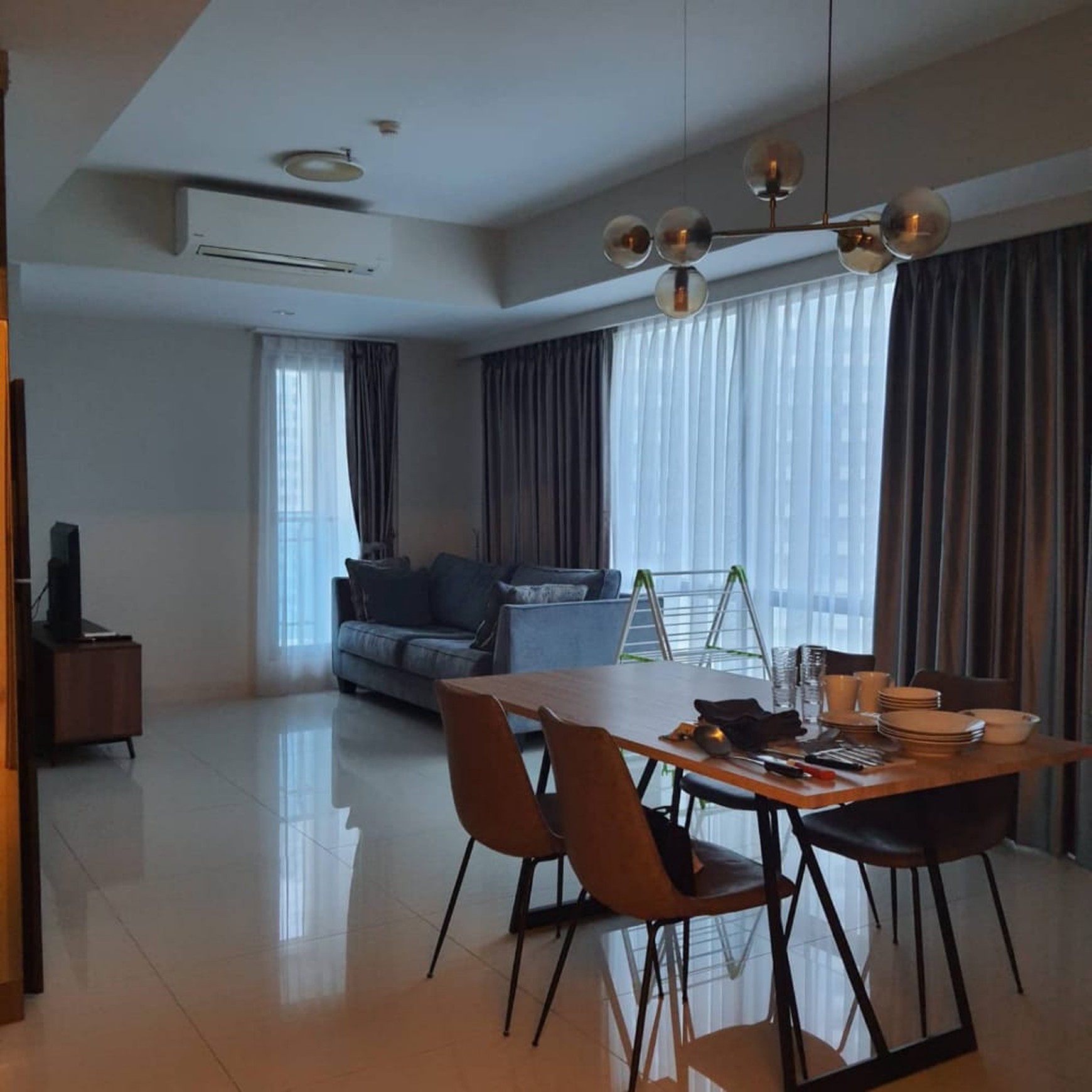 Disewakan Apartemen La Riz Mansion Pakuwon Mall Tipe 3 Bedroom Full Furnished - Lantai 8 Best View