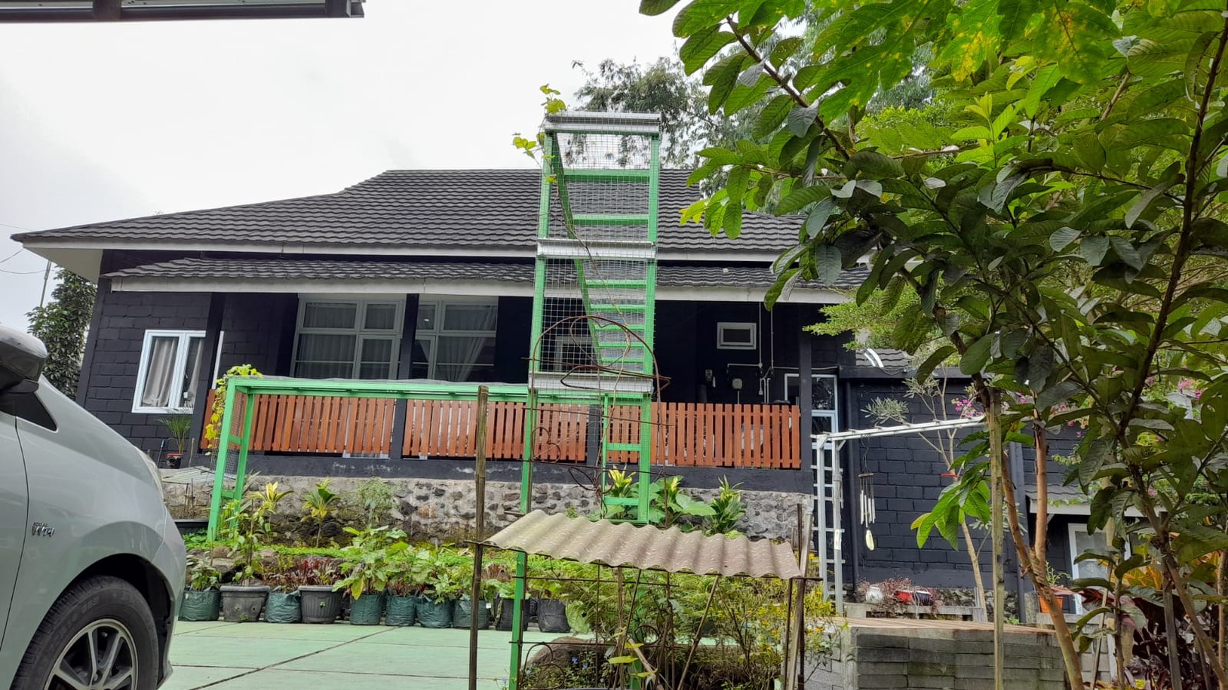 Rumah Tinggal semi Furnish 942 Meter Persegi Diarea Wisata Kaliurang Girikerto Turi Sleman