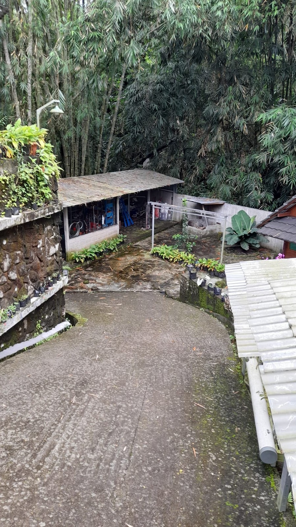 Rumah Tinggal semi Furnish 942 Meter Persegi Diarea Wisata Kaliurang Girikerto Turi Sleman