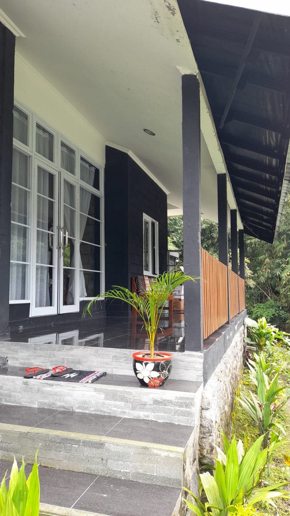 Rumah Tinggal semi Furnish 942 Meter Persegi Diarea Wisata Kaliurang Girikerto Turi Sleman