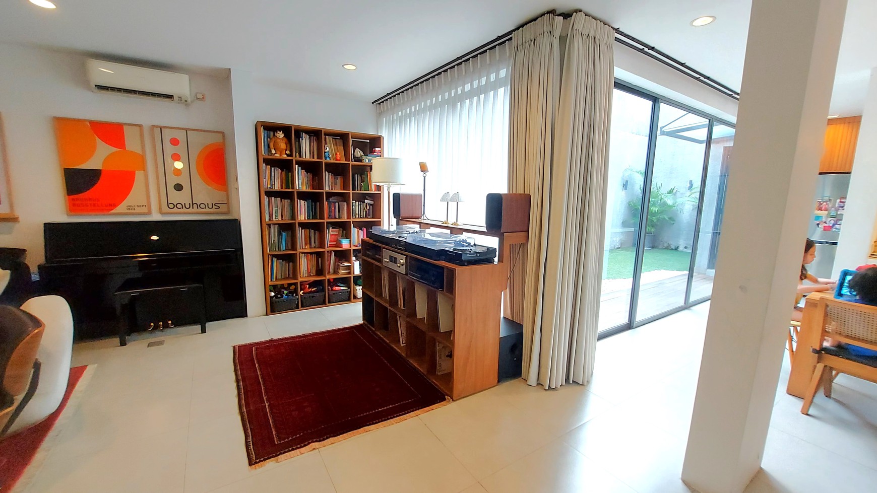 Rumah Cantik Design Modern di Cluster Premium Bintaro Pesanggrahan Jakarta Selatan