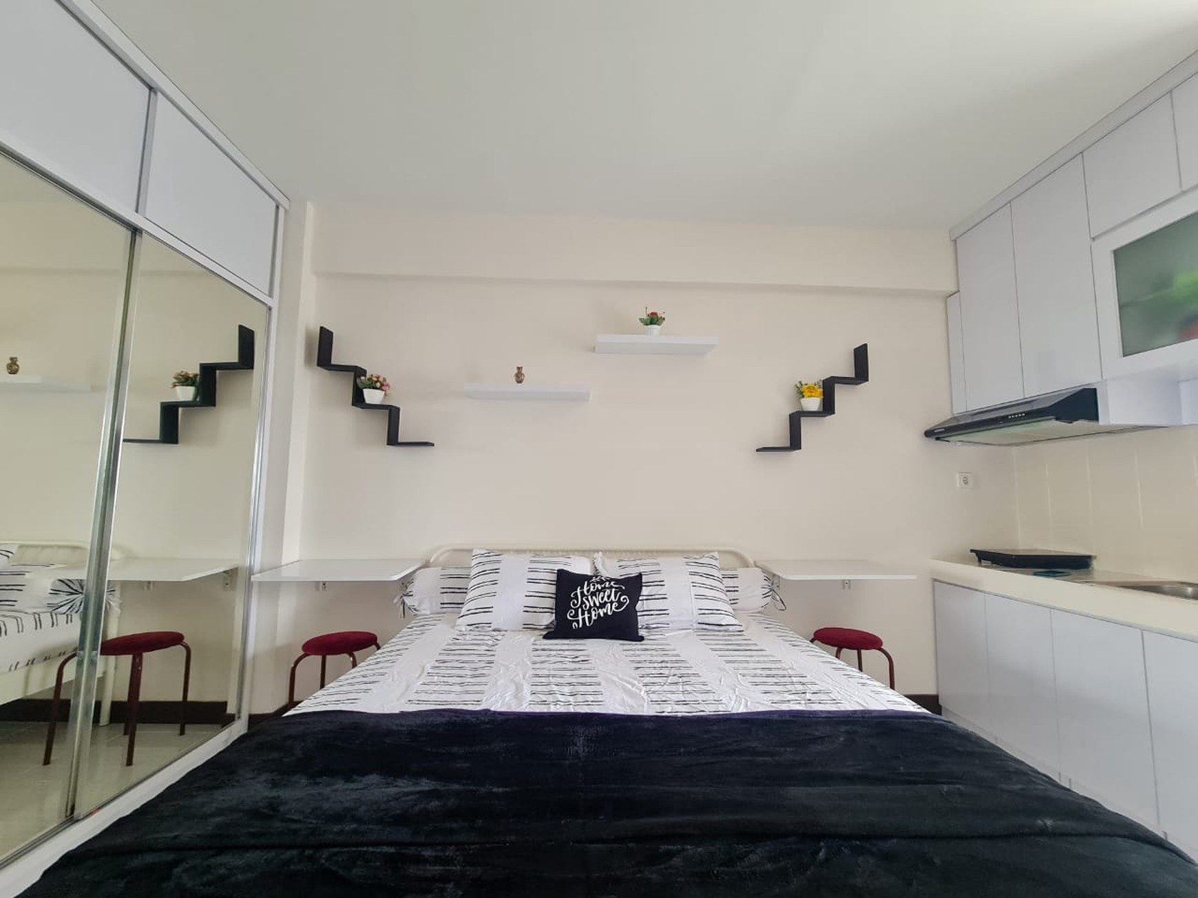 DIJUAL APARTMENT  T. Studio  CINERE RESORT APARTEMEN