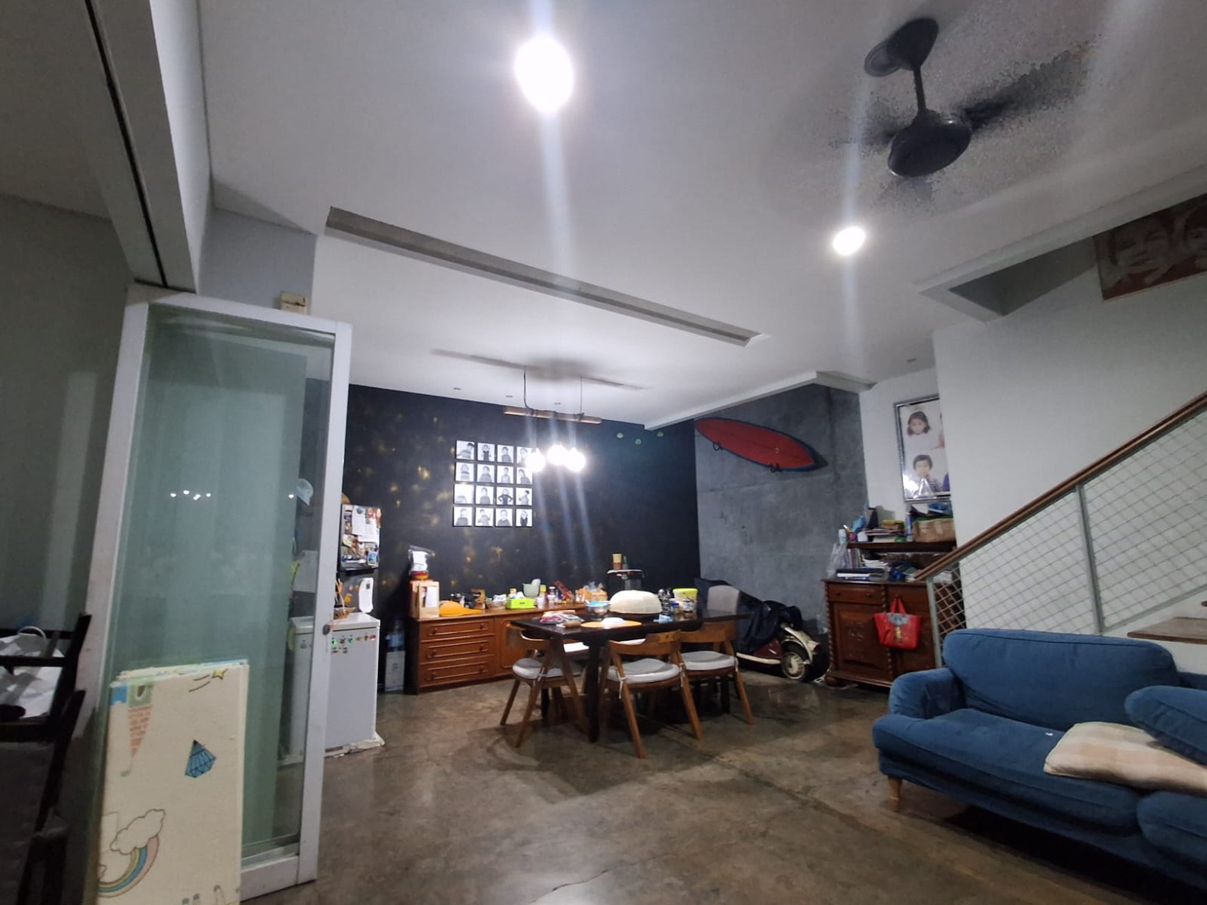DIJUAL RUMAH SIAP HUNI 2 LANTAI BONA INDAH - lokasi STRATEGIS.
