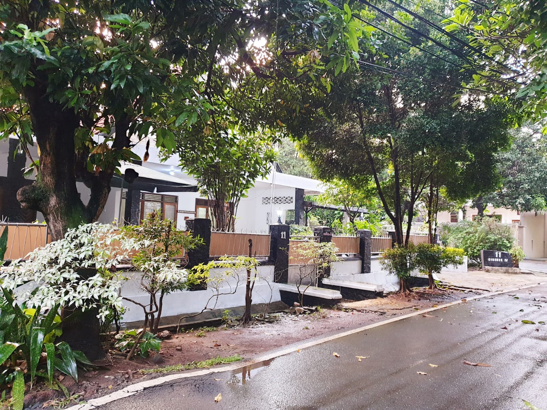 Dijual Rumah Siap Huni di Kebayoran Baru Jakarta Selatan