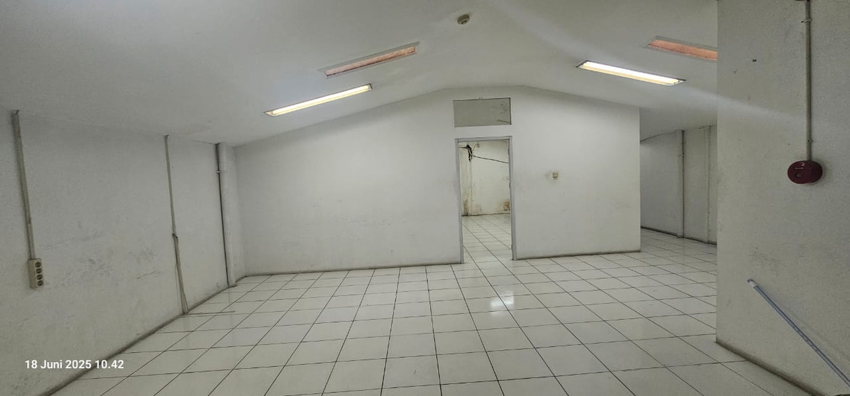 Gudang Siap Pakai Di Green Sedayu Bizpark Daan Mogot Jakarta Barat