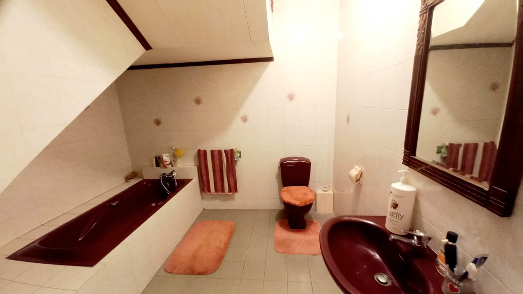 Rumah Bagus Di Jl Kana Lestari Lebak Bulus Jakarta Selatan