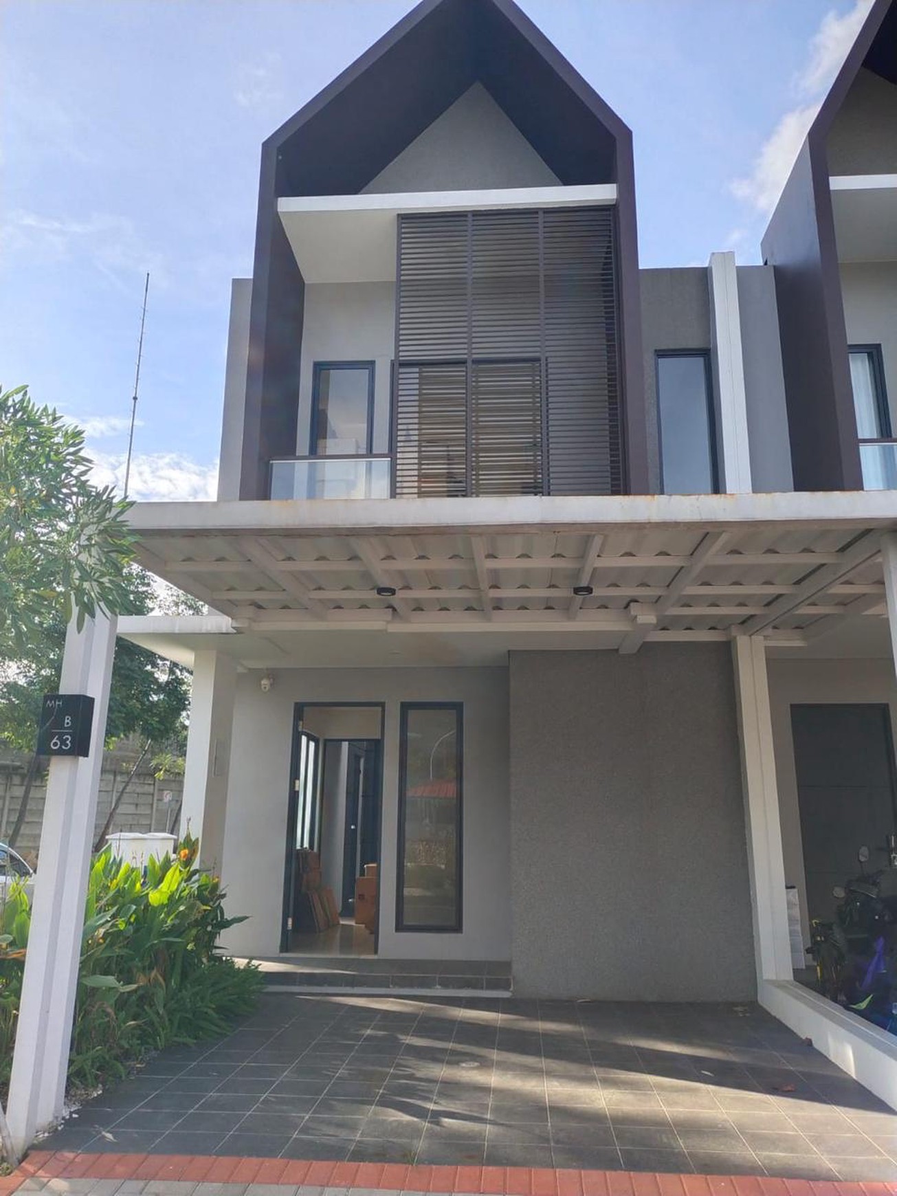 Rumah Bagus Di Melia Hyra Graha Raya Bintaro Jaya