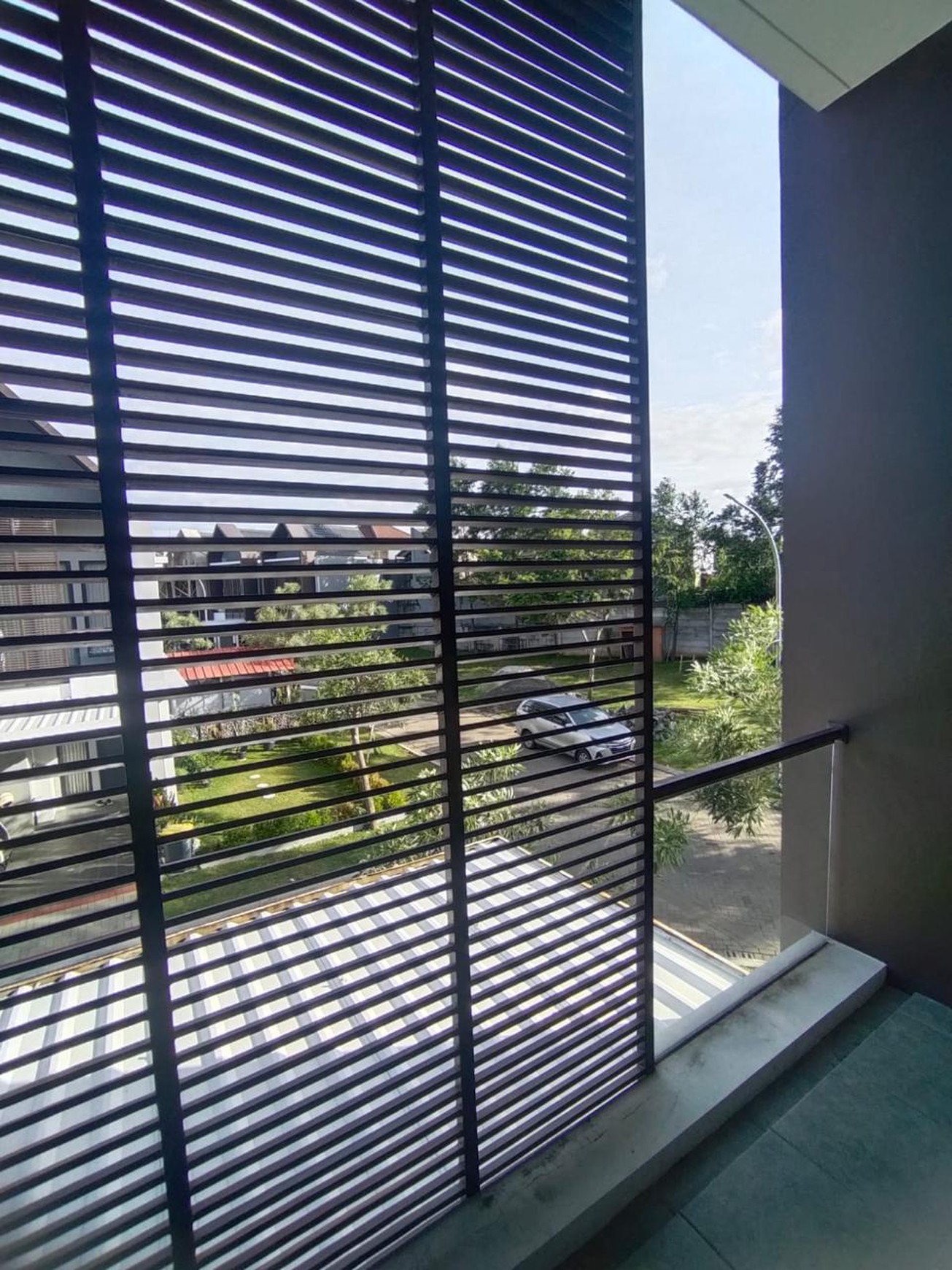 Rumah Bagus Di Melia Hyra Graha Raya Bintaro Jaya