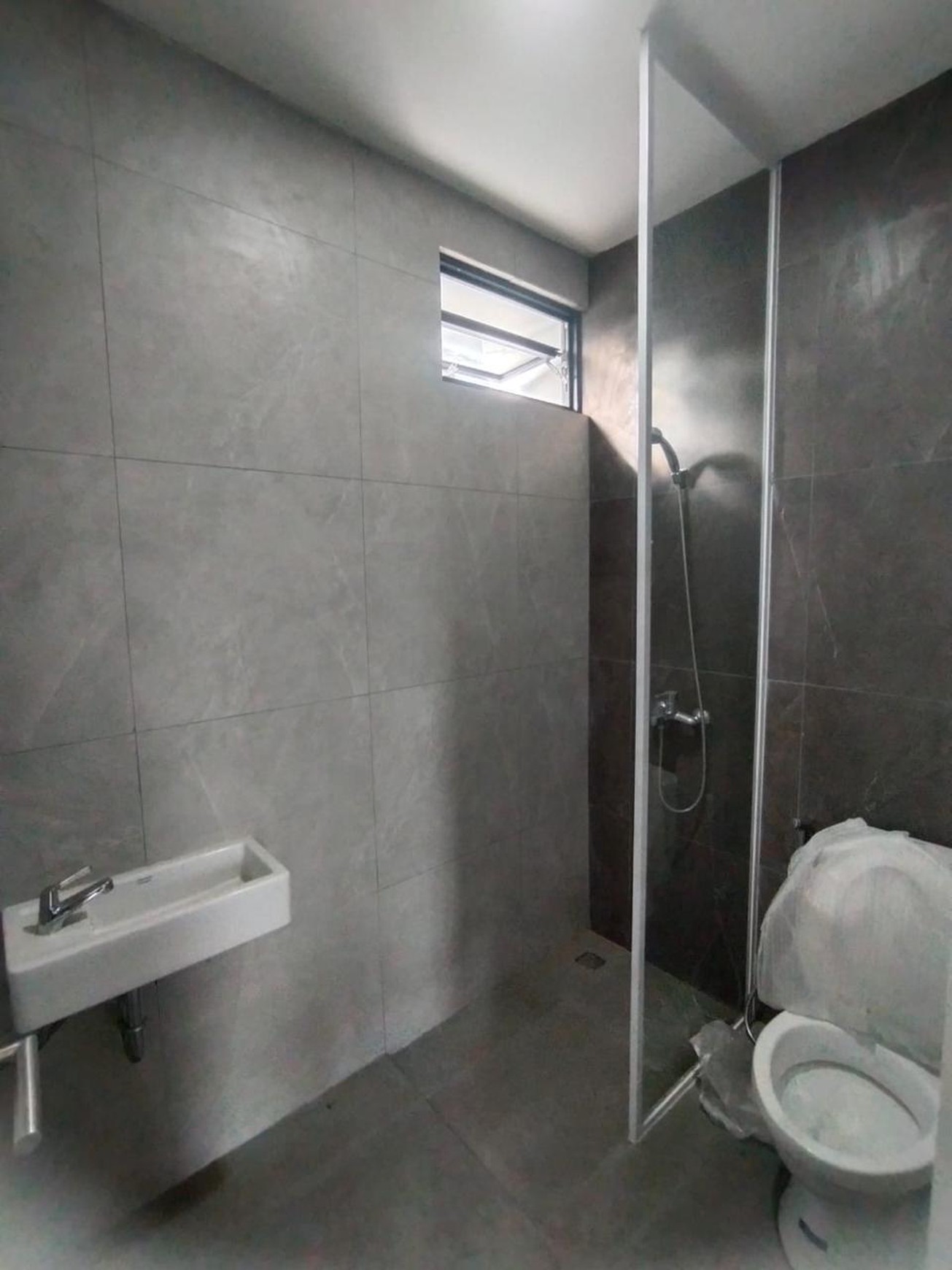 Rumah Bagus Di Melia Hyra Graha Raya Bintaro Jaya